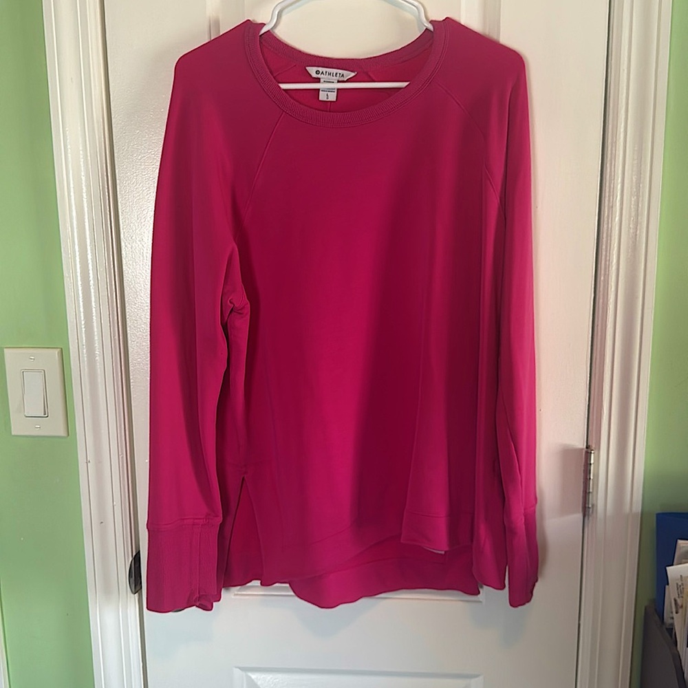 Athleta Coaster Luxe Recover sweatshirt in bright pink size L